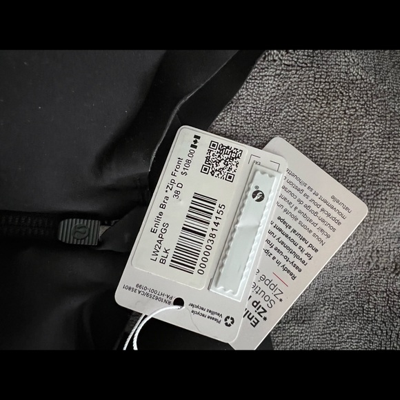 Lululemon Enlite Bra - NWT - Picture 3 of 3